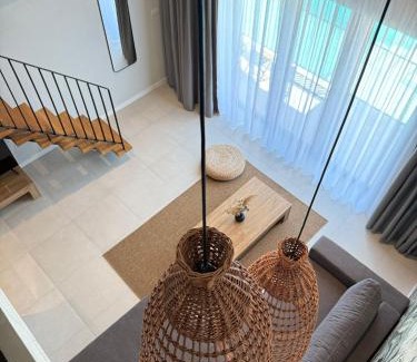 2 Mai House | Luuma