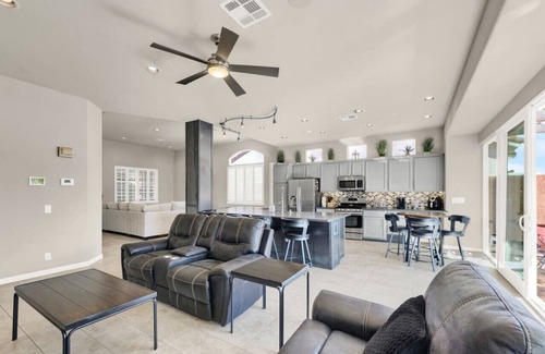 Silverado Ranch House | Lux 3BR Oasis Near Strip w/Heated Pool & Jacuzzi!