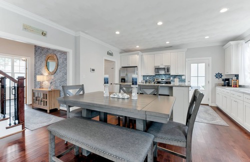 East Ocean View House | Lux 5BR Beach Home Sleeps 10 Family Ready