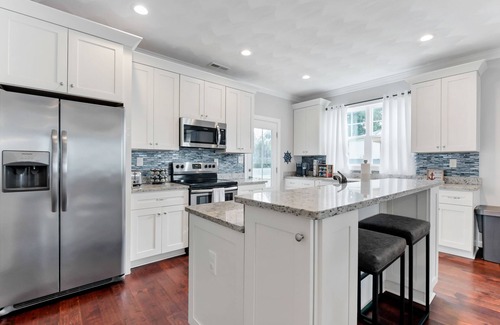 East Ocean View House | Lux 5BR Beach Home Sleeps 10 Family Ready