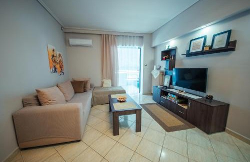 Peiraiki Apartment | Lux Apartment next to the sea