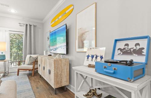 Miramar Beach House | Lux Beatles themed beach home, 5 min WALK to Beach + Golf Cart, Dog Friendly!