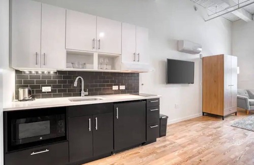 Downtown Hartford Apartment | Lux Boutique Large Private LOFT Pratt St Hartford