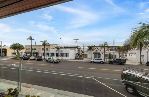 The Strand House | Lux by Manhattan Beach Pier & Panoramic Ocean View