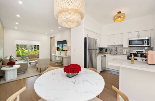 West Avenue Condo | Lux Designer Apt 2BR/2BA in the Heart of MIA Beach