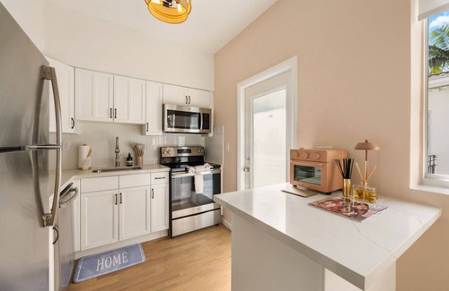 West Avenue Condo | Lux Designer Apt | 2BR/2BA in Heart of Miami Beach