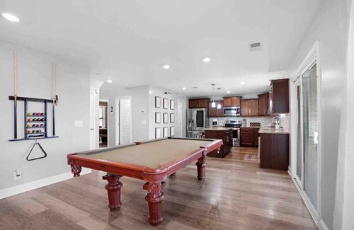 Clarksville House | Lux Entertainment Home-TheAlpha