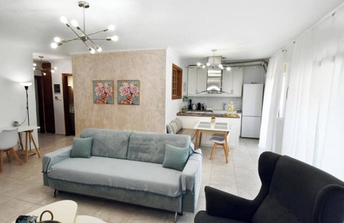 Epanomi Apartment | Lux Mint Apartment - Modern Room with Sea View