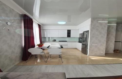 Dzerzhyns'kyi District Apartment | Lux New Apartment 2019