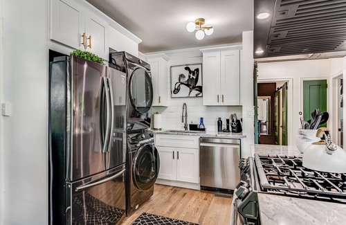 Piedmont Heights House | LUX Piedmont Park Oasis 4 Bed, 2 Bath | Hot Tub | Covered Patio | Outdoor TV