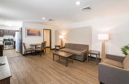 Cottonwood Hotel | Lux Verde Hotel