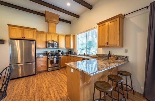 Templeton House | Luxe 1BR/Studio w/Hot Tub on Templeton's Westside in the Heart of Wine Country!