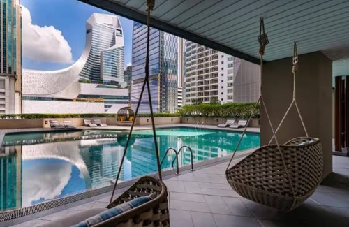 Chidlom Condo | Luxe 2 BR Appt/- Monthly