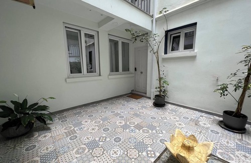 Gibraltar Apartment | Luxe 2BR Family Oasis in Gibraltar!