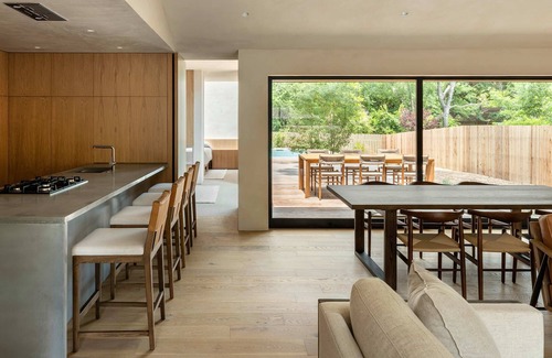 St. Edwards House | Luxe 4-Bedroom Retreat w/Pool! Great F1 location