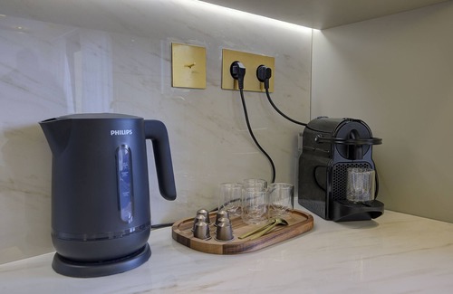 Juan-les-Pins Apartment | Luxe Azure I Collection