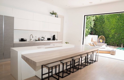 Beverly Grove House | Luxe Beverly Grove Villa Private Pool & Style