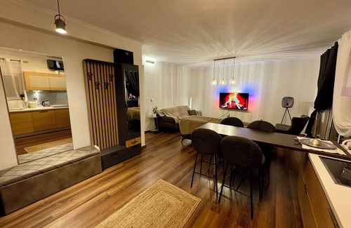 Alexandroupoli Apartment | LUXE COASTAL RETREAT Apartment