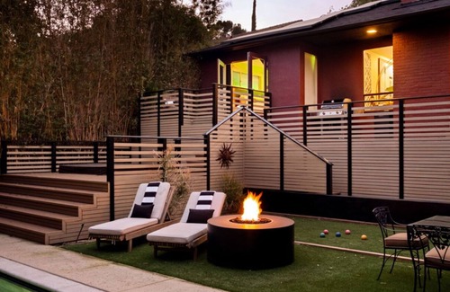 Los Feliz House | Luxe Getaway Stylish Oasis by Griffith Park with a large private swimming pool
