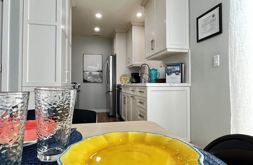 Santa Maria House | Luxe Hideaway: Private Patio, BBQ, Wineries, 20 min to Beaches, King bed