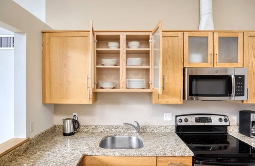 Arefth Apartment | Luxe Kendall Square 2BR w/Gym, near MIT & Mass General, by Blueground