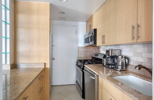 Kips Bay Apartment | Luxe Kips Bay 1BR w/Gym & Doorman, nr Empire State, by Blueground