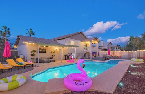 Mesa House | Luxe Oasis! Heated Pool, Spa, Theater, Game room, Sauna & Gym!