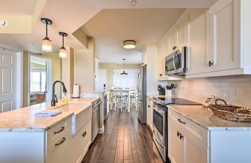 Seawinds Condo Condo | Luxe Oceanfront Condo w/Pool, Beach Access + Gear