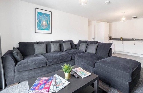 Selly Oak Apartment | Luxe One Bed Apartment - Selly Oak - Parking