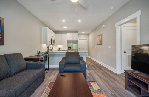 Macon Apartment | Luxe Park 1109 I Beautiful luxury 1Bd Apartment