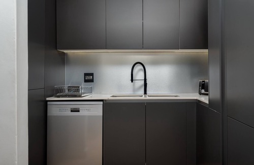 Cape Town City Centre Apartment | Luxe Penthouse - Private Entertainment Area