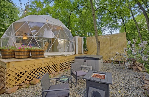 Leesburg Cabin | Luxe & Picturesque Dome Haven ~ Hot Tub ~ Glamping