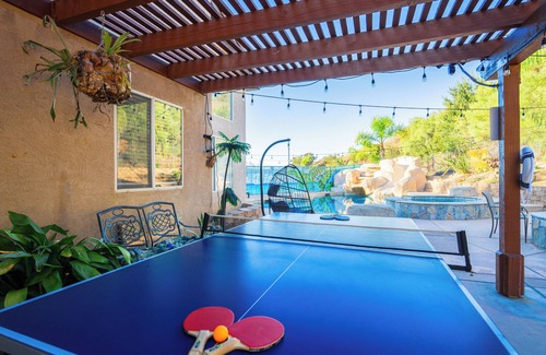 El Cajon House | Luxe Resort Style Home Stunning 8 Beds with Pool