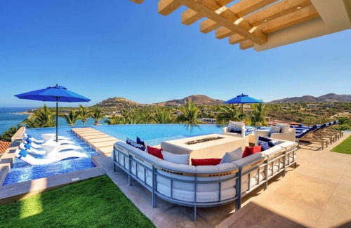 San Jose del Cabo Villa | Luxe Seaside Palmilla Estate | Private Staff+ Pool