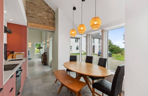 Boncath House | Luxe Stargazers Barn; Close to Coast, Town, Trails