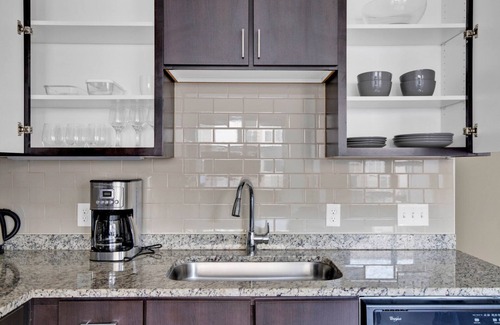 Assembly Square Apartment | Luxe studio w/W/D, Gym, Rooftop. Steps from T stop by Blueground