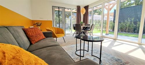 Municipality of Ermelo House | Luxe Veluwe Home 'De Bosvogel'