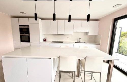 Kirchberg Apartment | Luxembourg Kirchberg Two Bedroom Apartment City Center-parking