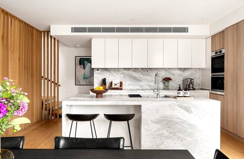 Elwood House | Luxico Elwood Way (With Car Parking)