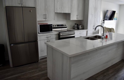 Oakville House | Luxirous 4 bedroom house plus office room in heart of Oakville