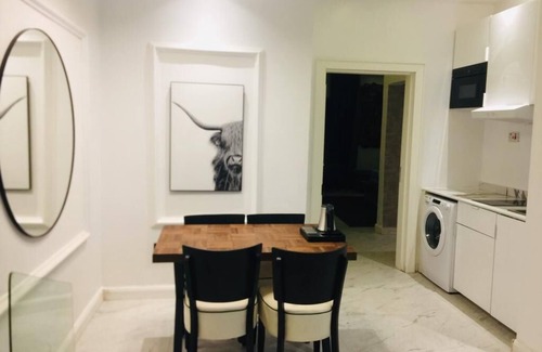 Asaba Apartment | Luxor Apartments