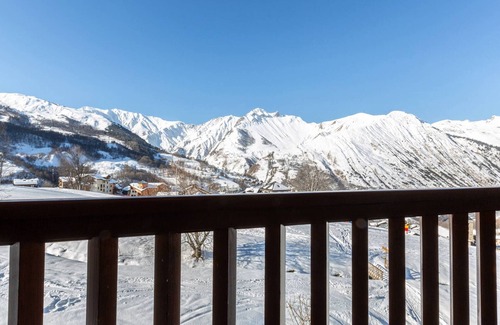 Saint-Martin-de-Belleville Apartment | Luxury Apartment: Ski-In/Ski-Out, Pool, Spa, 8 Guests, Scenic Balcony