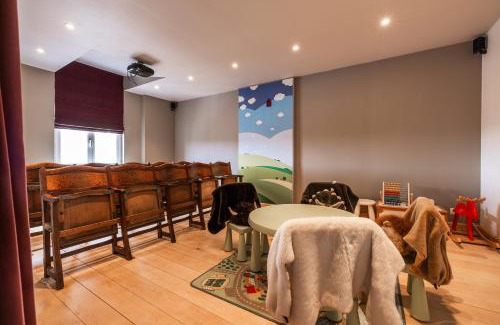 Ronse House | Luxueus vakantiehuis in hartje Ronse met 7 slaapkamers & badkamers