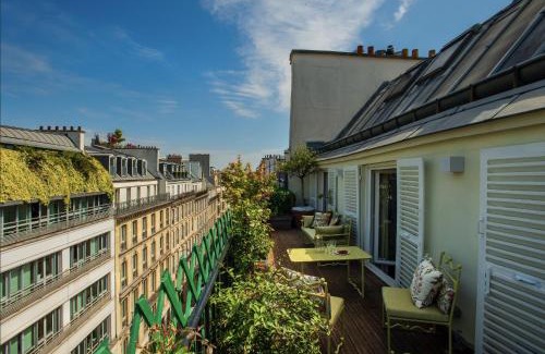 Faubourg-du-Roule Apartment | Luxueux Appartement, avec terrasse vue Champs-Élysées