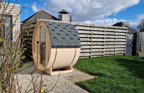 Dirkshorn House | Luxuriöses Ferienhaus mit Überdachter Terrasse und Sauna