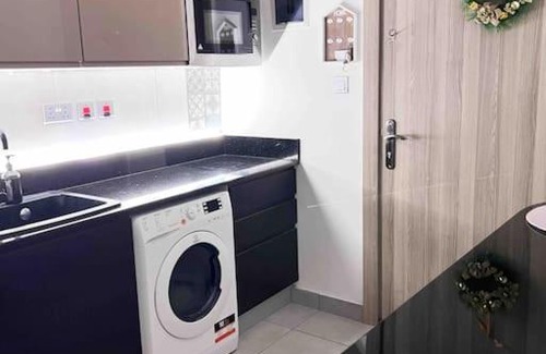 Labadi Apartment | Luxurious 1 bed Cantonments apartment - Pine Court