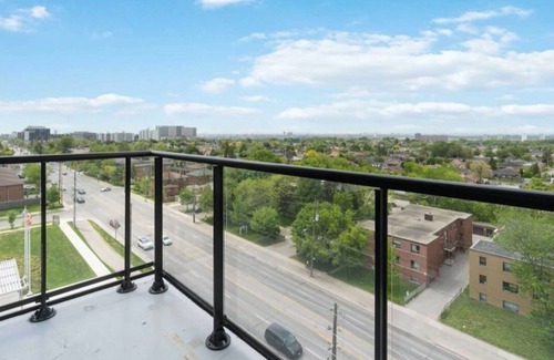 Downsview Condo | Luxurious 1 bedroom condominium