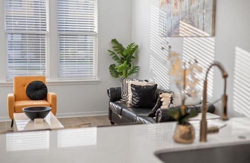 Fishers Apartment | Luxurious 1-Bedroom Fishers