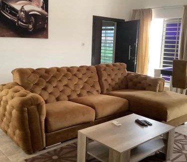 Ogbodjo Apartment | Luxurious 2 Bedroom Apartment