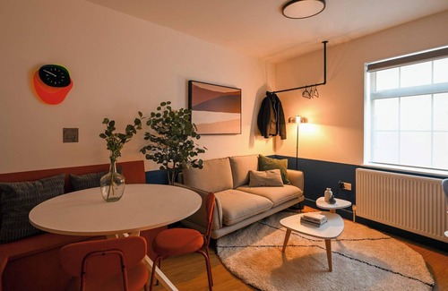 Angel Apartment | Luxurious 2-Bedroom Flat Close to Angel Stn